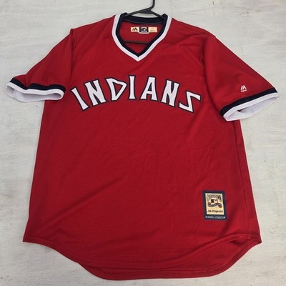 Majestic 1970s Cleveland Indians Cooperstown Jersey L Red Cool Base Pullover